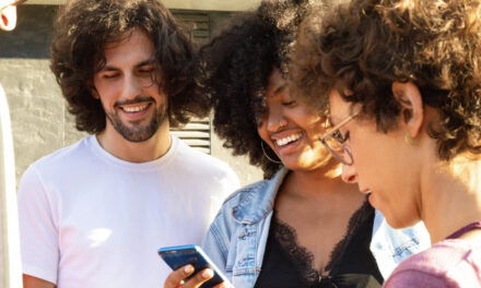 How Streaming and Mobile Casinos are Revolutionizing Entertainment